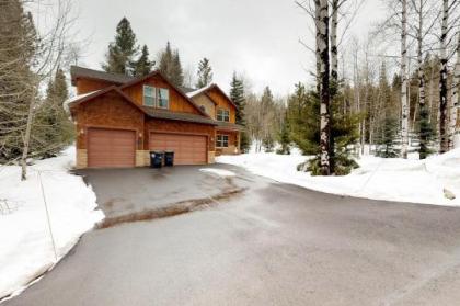 Lazy Bear Lodge Churchill