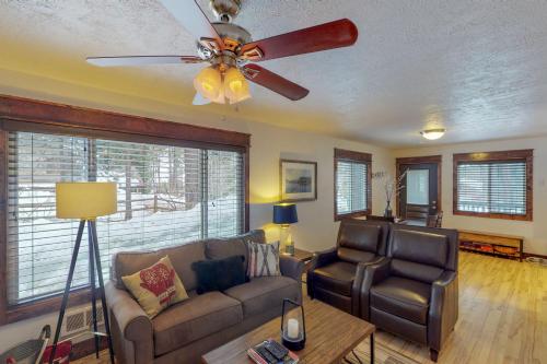 Camp Road Cottage - main image