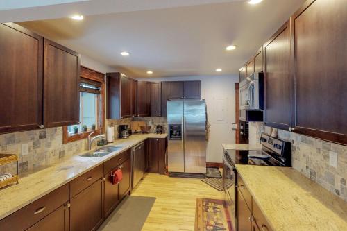 Camp Road Cottage - image 2