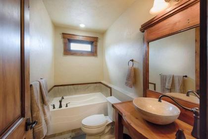 TimberCrest Downtown Lakeview Condo South by Casago McCall - Donerightmanagement - image 13