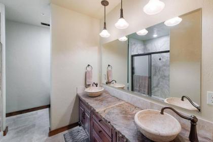 TimberCrest Downtown Lakeview Condo South by Casago McCall - Donerightmanagement - image 8