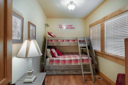 TJ'S MOUNTAIN HAUS by Casago McCall - Donerightmanagement - image 10