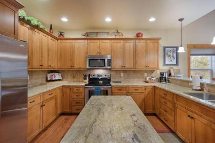 TJ'S MOUNTAIN HAUS by Casago McCall - Donerightmanagement - image 7