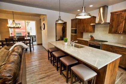 Suite Retreat by Casago McCall - Donerightmanagement - image 8