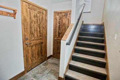 Silverpine Hideaway by Casago McCall - Donerightmanagement - image 15