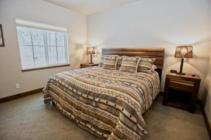 Silverpine Hideaway by Casago McCall - Donerightmanagement - image 6