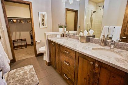 Silverpine Hideaway by Casago McCall - Donerightmanagement - image 7