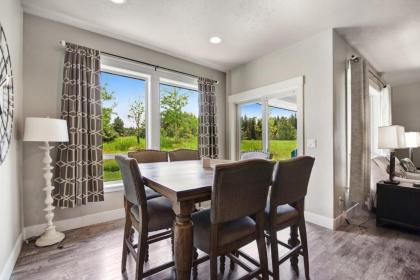 Fox Lane Luxury Home - image 17