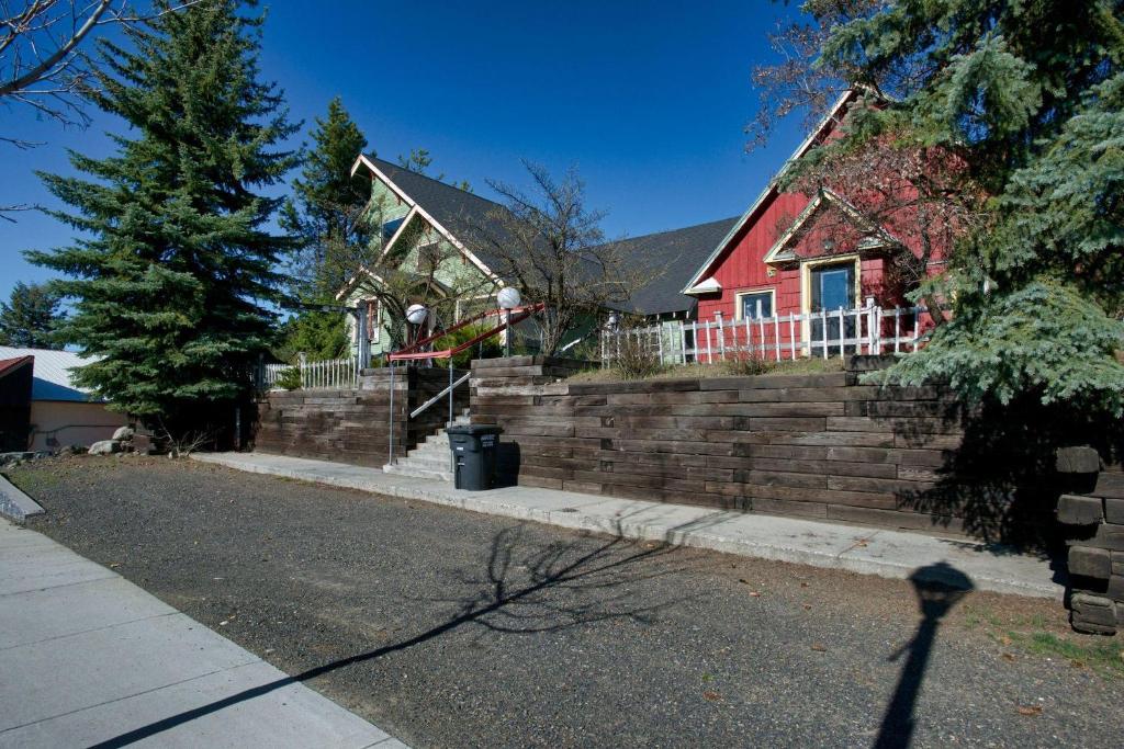 Cottage Inn by Casago McCall - Donerightmanagement - main image