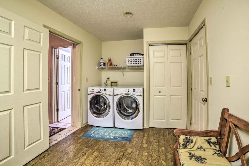 Recently Renovated Massanutten Home with Game Room! - image 6