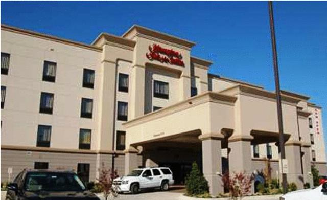 Hampton Inn & Suites McAlester - main image