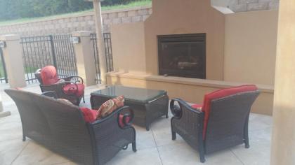 Hampton Inn & Suites McAlester - image 12