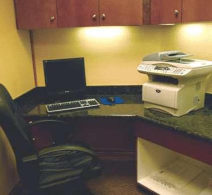 Hampton Inn & Suites McAlester - image 3
