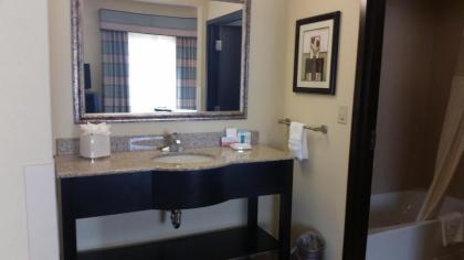 Hampton Inn & Suites McAlester - image 6
