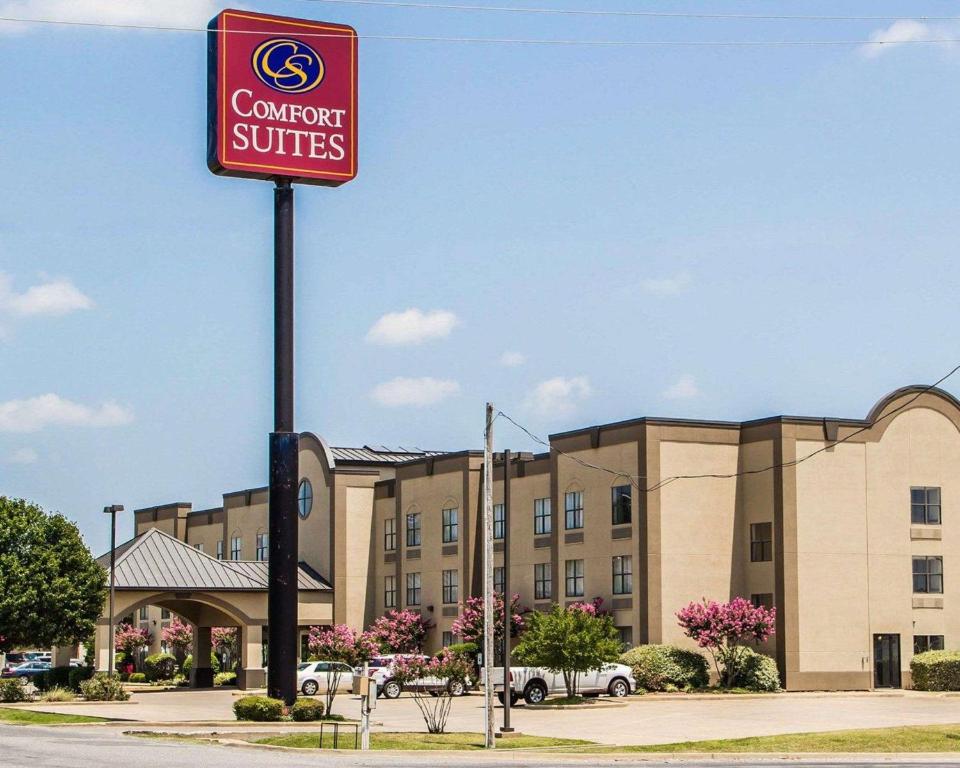 Comfort Suites McAlester - image 5