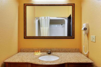 Days Inn & Suites by Wyndham McAlester - image 13