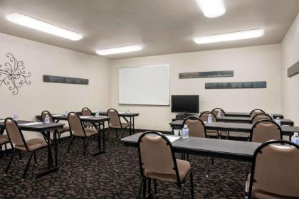 Travelodge by Wyndham McAlester - image 11
