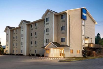 Travelodge by Wyndham McAlester - image 2