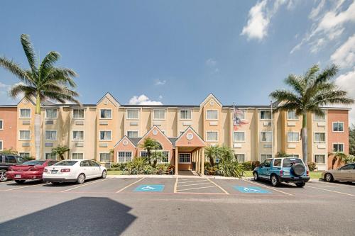 Motel 6-McAllen TX - East - image 2