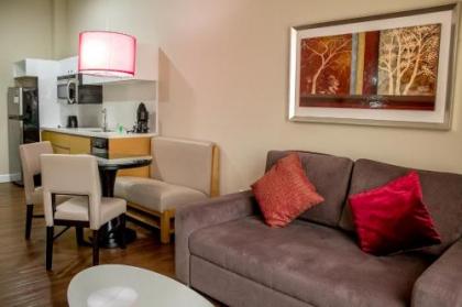 Hawthorn Suites by Wyndham McAllen - image 3