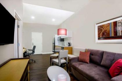 Hawthorn Suites by Wyndham McAllen - image 5