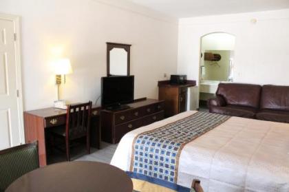 Texas Inn Downtown McAllen - image 3