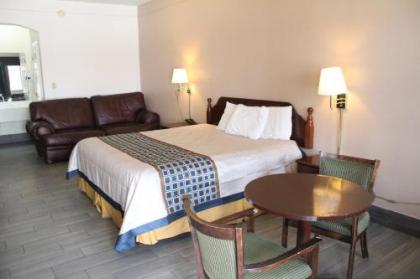 Texas Inn Downtown McAllen - image 4