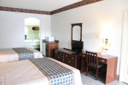 Texas Inn Downtown McAllen - image 5