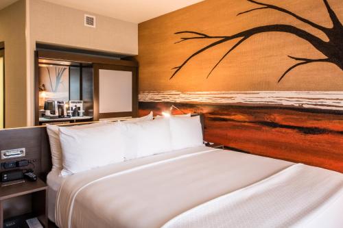 Cambria Hotel McAllen Convention Center - image 3