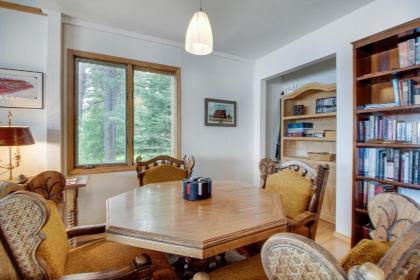 Crystal Beach Lakefront Condo - image 3