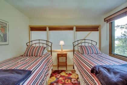 Crystal Beach Lakefront Condo - image 7