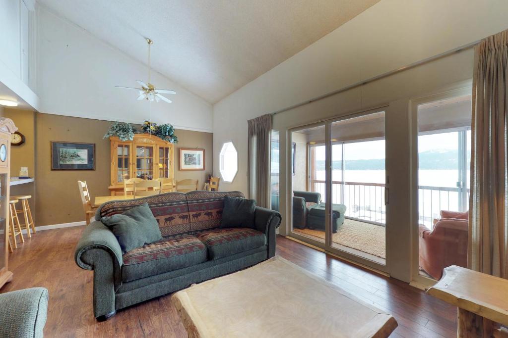 Crystal Beach - main image