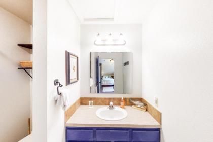Washington Street Getaway - image 11