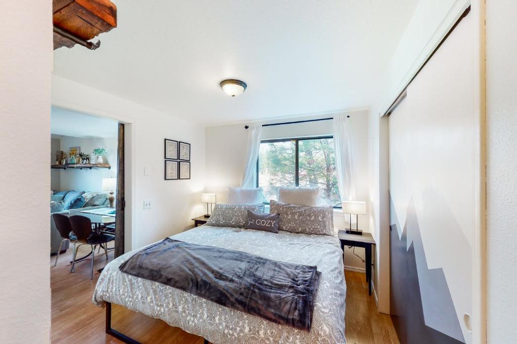 Washington Street Getaway - image 5