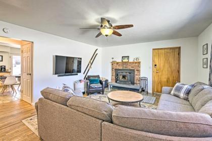 Modern Rustic Retreat - Walk to Payette Lake! - image 4