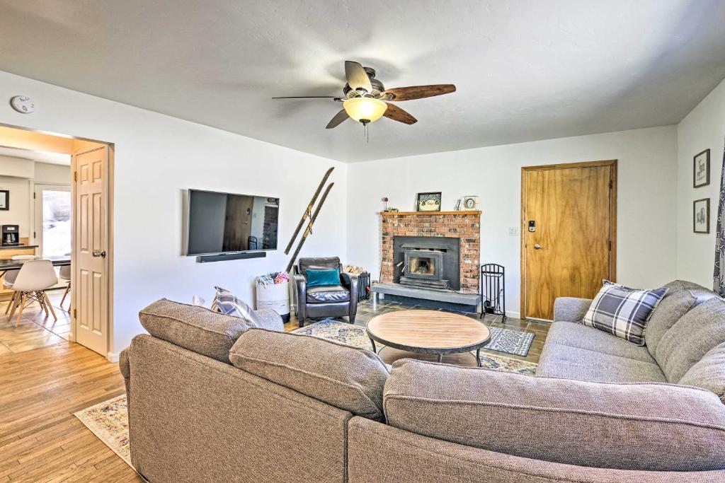 Modern Rustic Retreat - Walk to Payette Lake! - image 4