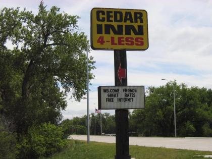 Cedar Inn - image 3