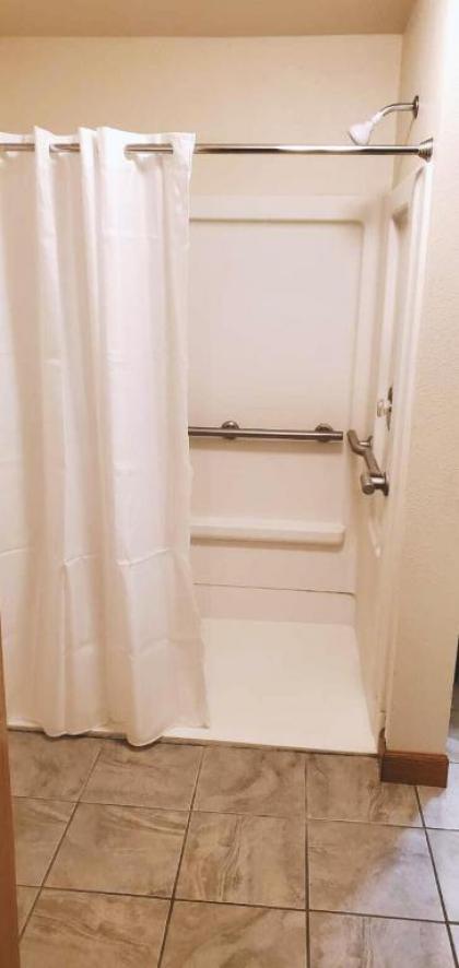 Coratel Inn & Suites McCook - image 5