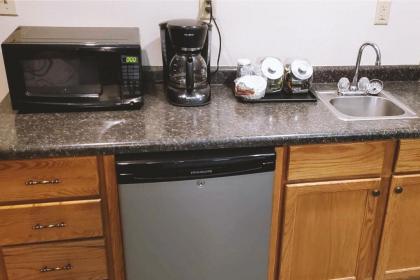 Coratel Inn & Suites McCook - image 6