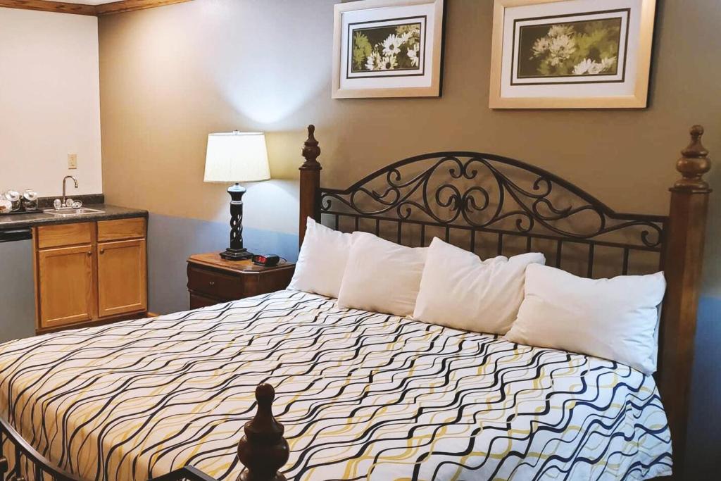 Coratel Inn & Suites McCook - image 7