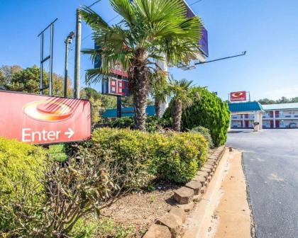 Econo Lodge McDonough - image 4