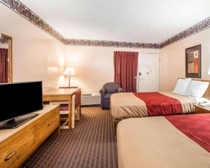 Econo Lodge McDonough - image 5