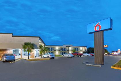 Motel 6 McDonough GA