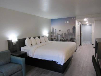 Rodeway Inn - image 11