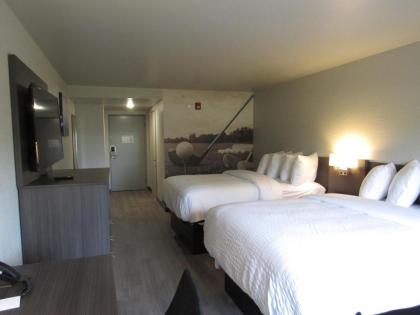 Rodeway Inn - image 7