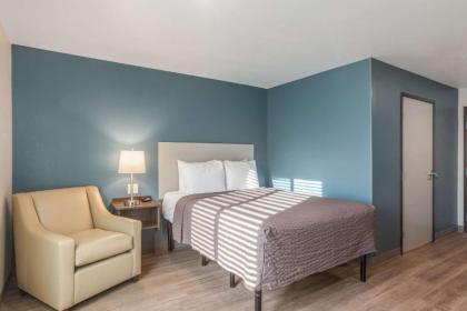 WoodSpring Suites Atlanta McDonough - image 10