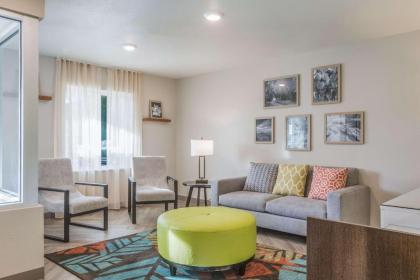 WoodSpring Suites Atlanta McDonough - image 6