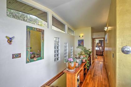 Oceanfront Clam Beach House with Private Hot Tub! - image 8
