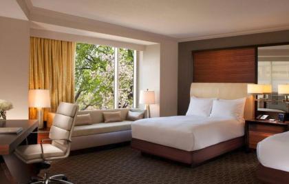 Hilton McLean Tysons Corner - image 12