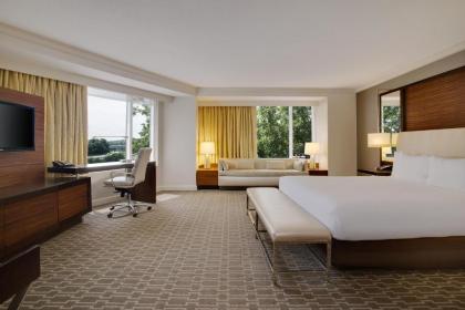 Hilton McLean Tysons Corner - image 14